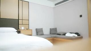 [国产}战神小利高品质探花，极品女黑丝高跟鞋，抗腿猛操扶着细腰打桩机顶入深插